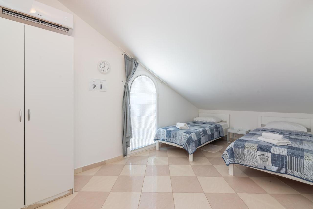 Apartment Mimoza 6, Baska, Krk Exterior foto